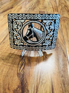 HEBILLA CHARRA DE PAVON CALADA CON INCRUSTACIONES DE PLATA. ELABORADA DE ARTESANIA.