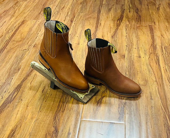 BOTINES CHARROS $49.99  6  USA = 25  MEX