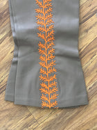 PANTALONES DE CHARRO CON GRECA.