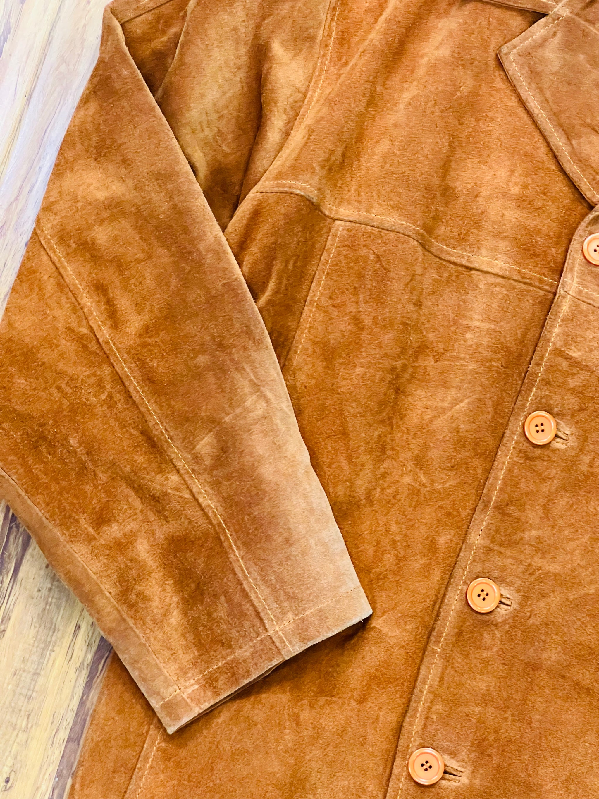 MEN'S SUEDE LEATHER SHIRT JACKET - CAMEL – HerraduraDeOro