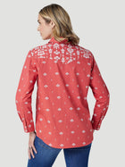 WOMEN'S WRANGLER RETRO AMERICANA BANDANA WESTERN SNAP SHIRT IN RED