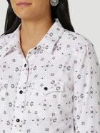 WOMEN'S WRANGLER RETRO® GEO PRINT WESTERN SNAP SHIRT IN WHITE TEC *FREE SHIPPING* FREE GIFT*