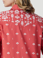 WOMEN'S WRANGLER RETRO AMERICANA BANDANA WESTERN SNAP SHIRT IN RED