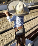 PANTALONES DE CHARRO CON GRECA.