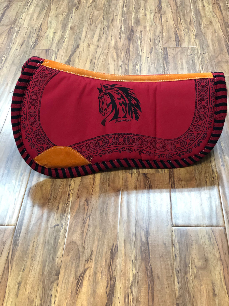 CARONA CHARRA PARA MONTURA COLA DE PATO. BLACK AND RED CHARRO SADDLE PAD , HerraduraDeOro - HerraduraDeOro