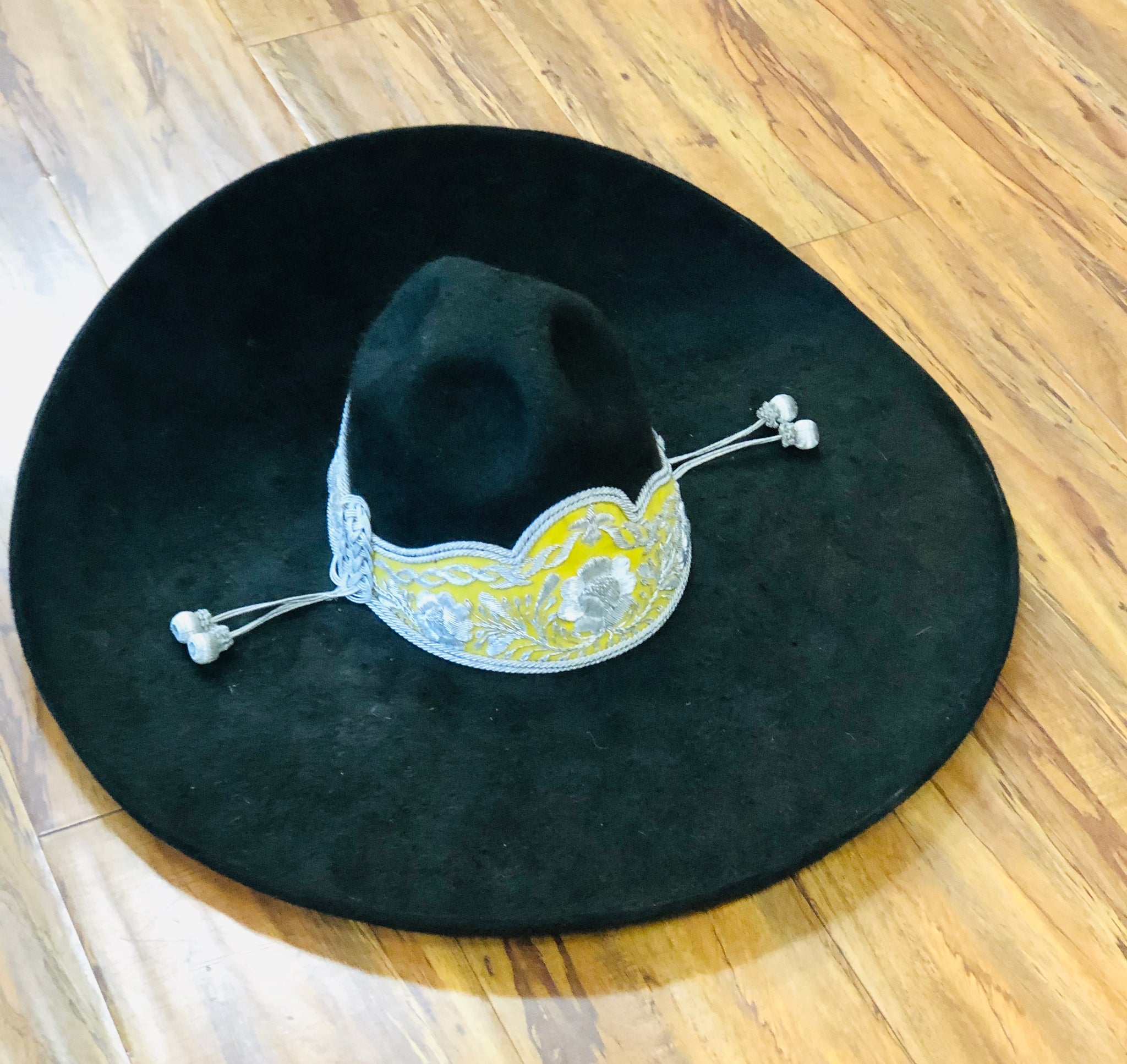 Black and Gold Mariachi Sombrero