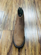 BOTINE CHARRO COLOR MIEL GAMOSA DE DOBLE COSTURA. MEXICAN SUEDE DOUBLE SEAM LEATHER ANKLE BOOT , HerraduraDeOro - HerraduraDeOro