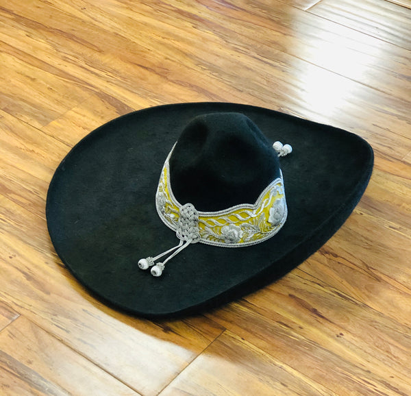 SOMBRERO DE CHARRO DE PELO DE CONEJO BORDADO EN PLATA CANUTILLO. CHARRO HAT HANDMADE. , HerraduraDeOro - HerraduraDeOro