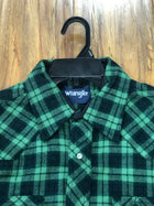 MEN'S WRANGLER RETRO® LONG SLEEVE FLANNEL WESTERN SNAP PLAID SHIRT IN GREEN/BLACK