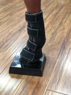 CANILLERAS DE CABALLO NEGRAS CON CAMPANA.BLACK LEATHER COMO BOOTS.