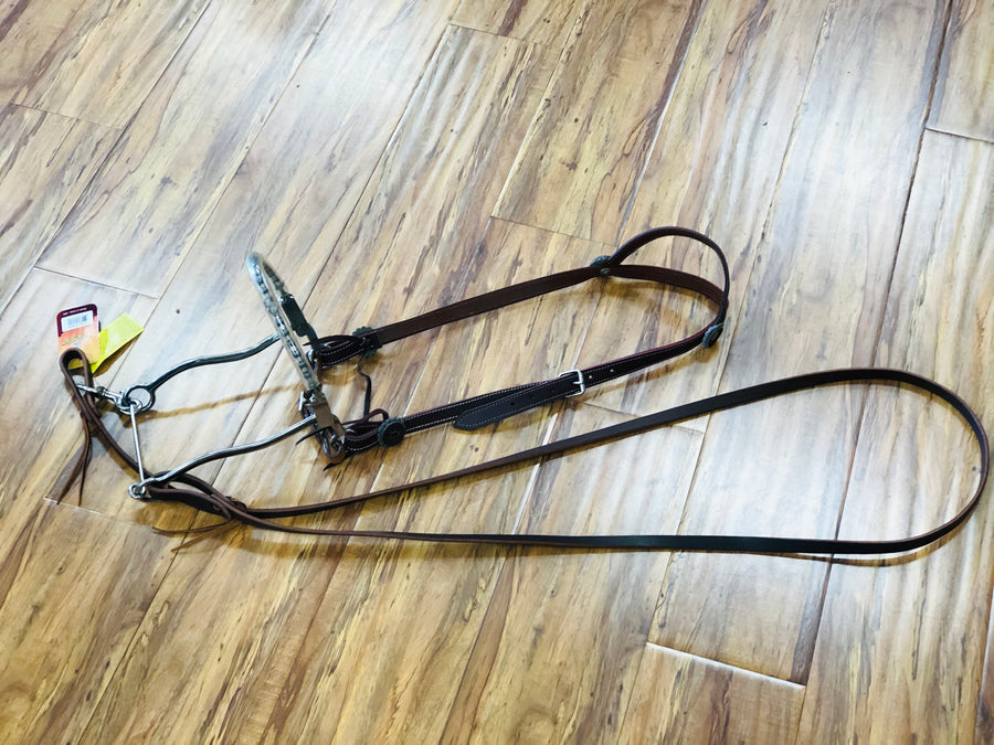 BOSA DE CADENA DE CABALLO. PLASTIC COVER NOSE - COMBO HACKAMORE.