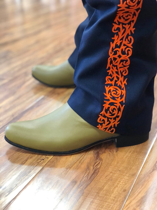 BOTINE CHARRO COLOR VERDE. MEXICAN ANKLE BOOTS