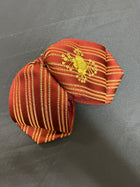 MOŇO CHARRO ROJO BORDADO EN ORO A MANO . RED CHARRO TIE