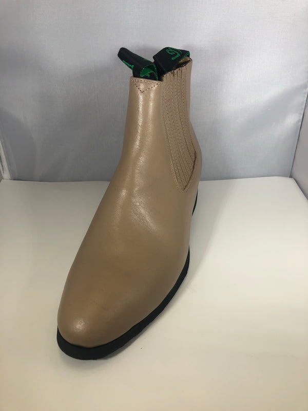 BOTINE CHARRO LA BARCA DE SUELA DE HULE.   MEXICAN ANKLE BOOTS WITH A RUBBER OUTSOLE , HerraduraDeOro - HerraduraDeOro