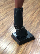 CANILLERAS DE CABALLO NEGRAS CON CAMPANA.BLACK LEATHER COMO BOOTS.