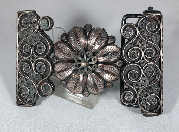 HEBILLA CHARRA  FILIGRANA. CHARRO BUCKLE WITH A CONCHO IN THE MIDDLE WITH FILIGRANA WORK , HerraduraDeOro - HerraduraDeOro