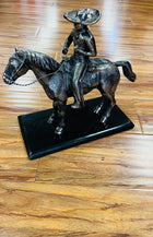ESTATUA DE CHARRO