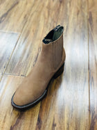 BOTINE CHARRO COLOR MIEL GAMOSA DE DOBLE COSTURA. MEXICAN SUEDE DOUBLE SEAM LEATHER ANKLE BOOT , HerraduraDeOro - HerraduraDeOro