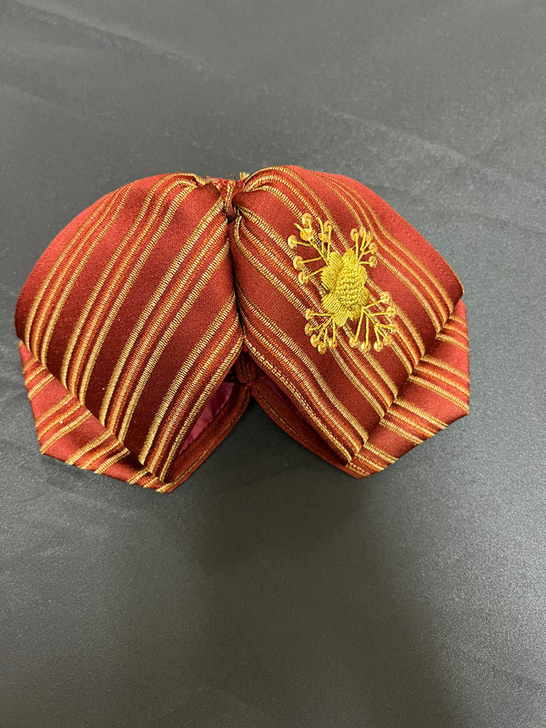 MOŇO CHARRO ROJO BORDADO EN ORO A MANO . RED CHARRO TIE